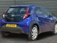 Used Toyota Aygo X PURE 72 HP (52 kW) 2025 Blue SUV