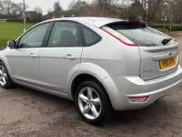 Used Ford Focus Zetec 110 HP (80 kW) 2010 Silver Hatchback