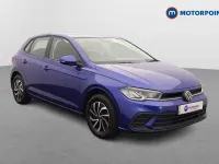 Begagnad VW Polo Life 2024 Blå Halvkombi