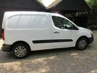 Used Peugeot Partner 2018 White