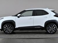 Used Toyota Yaris Hybrid Design 116 HP (85 kW) 2022 White Hatchback