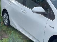 Used Toyota Prius Active 2017 White Hatchback