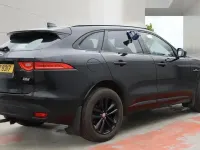 Używany Jaguar F-Pace R-Sport 180 KM (132 kW) 2018 Czarny SUV