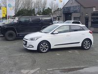 Used Hyundai i20 Premium 100 HP (73 kW) 2016 White Hatchback