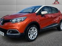 Used Renault Captur Dynamique 90 HP (66 kW) 2015 Orange SUV