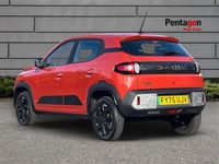 New Dacia Spring Extreme 47 kW (65 HP) 2025 Red Hatchback