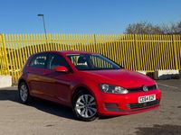 Used VW Golf VII SE 105 HP (77 kW) 2014 Red Hatchback