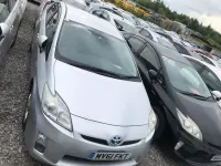 Usado Toyota Prius 140 CV (102 kW) 2025 Plateado Utilitario