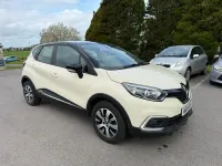 Used Renault Captur Play 90 HP (66 kW) 2019 Cream SUV