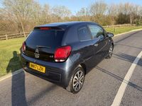 Usado Citroën C1 Flair 82 CV (60 kW) 2017 Azul Utilitario