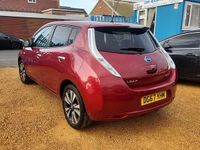 Used Nissan Leaf Tekna 80 kW (109 HP) 2017 Red Hatchback