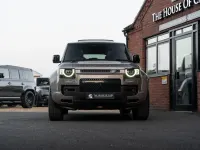 Used Land Rover Defender S 635 HP (467 kW) 2025 Gold SUV