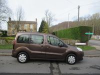 Used Peugeot TePee S 92 HP (67 kW) 2013 Brown MPV