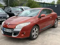 Used Renault Mégane Coupé Dynamique 110 HP (80 kW) 2010 Orange Coupe