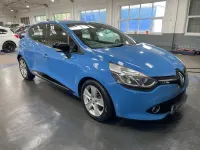 Usado Renault Clio IV Dynamique 90 CV (66 kW) 2014 Azul Utilitario