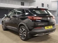 Used Vauxhall Grandland X Elite 130 HP (95 kW) 2018 Black SUV