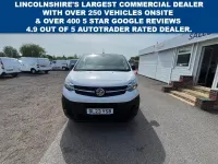Second-hand Vauxhall Vivaro S 100 CP (73 kW) 2023 Alb Monovolum