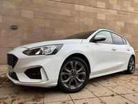 Used Ford Focus ST-Line 155 HP (114 kW) 2022 White Hatchback