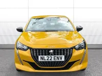 Used Peugeot 208 Active Premium 75 HP (55 kW) 2022 Yellow Hatchback