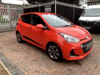 Used Hyundai i10 Premium SE 87 HP (63 kW) 2019 Red Hatchback