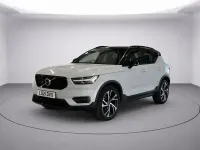 Używany Volvo XC40 R-Design Pro 2021 Srebrny SUV