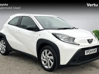 Used Toyota Aygo X PURE 72 HP (52 kW) 2024 White SUV