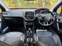 Usado Peugeot 2008 Allure 2018 Cinzento SUV