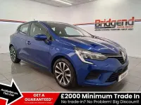 Used Renault Clio Iconic 90 HP (66 kW) 2022 Blue Hatchback