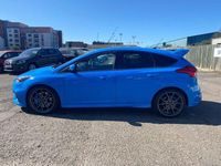 Begagnad Ford Focus RS 350 HK (257 kW) 2016 Blå Halvkombi