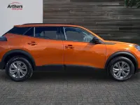 Used Peugeot 2008 Active+ 100 HP (73 kW) 2023 Orange SUV