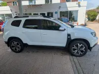 Used Dacia Duster Prestige 100 HP (73 kW) 2022 White SUV