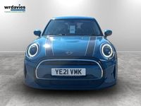 Usado Mini Cooper Classic 2021 Azul Utilitario