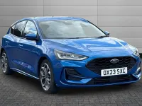 Used Ford Focus ST-Line X 155 HP (114 kW) 2023 Blue Hatchback