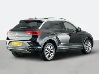 Usado VW T-Roc Design 150 HP (110 kW) 2018 Preto SUV
