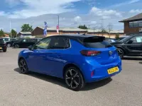 Używany Vauxhall Corsa Edition 101 KM (74 kW) 2022 Niebieski Hatchback