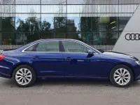 Używany Audi A4 Black Edition 147 KM (108 kW) 2022 Niebieski Sedan/Limuzyna