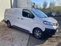 Second-hand Vauxhall Vivaro S 100 CP (73 kW) 2023 Alb Monovolum