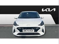 Używany Hyundai i10 Premium 63 KM (46 kW) 2024 Biały Hatchback