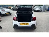 Used Citroën C3 PureTech 81 HP (59 kW) 2022 White Hatchback