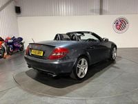Used Mercedes SLK200 184 HP (135 kW) 2010 Tenorite grey Cabriolet
