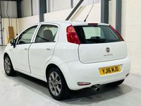 Used Fiat Punto Easy Plus 69 HP (50 kW) 2016 White Hatchback