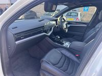 Used VW Touareg Black Edition 286 HP (210 kW) 2020 White SUV