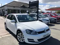 Używany VW Golf VII SE 122 KM (89 kW) 2014 Biały Hatchback