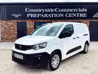 Used Peugeot Partner Premium 131 HP (96 kW) 2021 White MPV