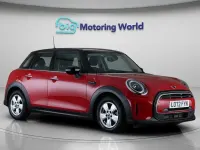 Usado Mini Cooper Classic 136 HP (100 kW) 2022 Vermelho Citadino