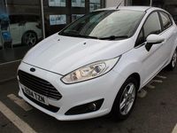 Used Ford Fiesta Zetec 2014 White Hatchback