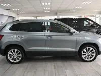 Usado Skoda Karoq SE L 150 CV (110 kW) 2019 Gris SUV