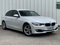 Used BMW 318 Comfort Edition 2012 White Sedan
