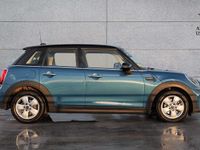 Used Mini Cooper Classic 134 HP (98 kW) 2023 Blue Hatchback