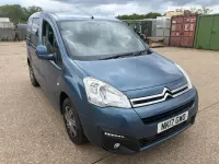 Used Citroën Berlingo Feel 99 HP (72 kW) 2017 Blue MPV